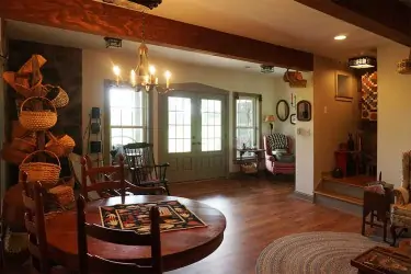 Beautiful Appomattox custom home • Click to view enlargement