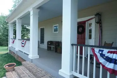 Beautiful Appomattox custom home • Click to view enlargement
