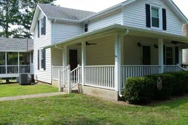 Click to enlarge featured decks and porches projects