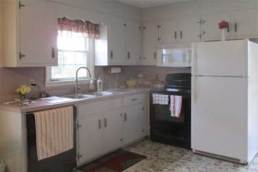 Kitchen Renovation Appomattox, VA • Click to view enlargement