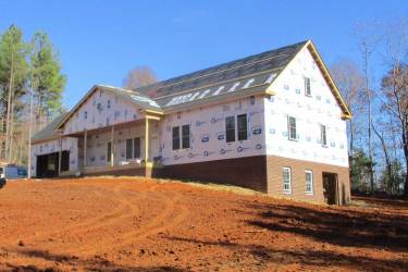 Newly Finished Custom Home in Appomattox • Click to view enlargement