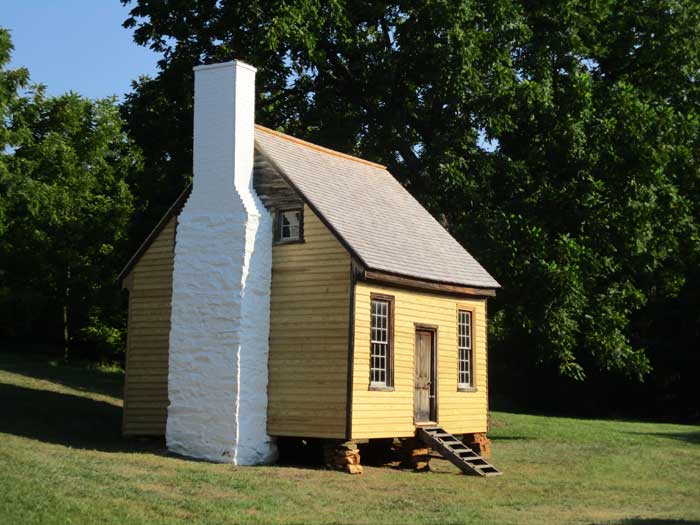 Renovated historic cabin in Appomattox, Virginia